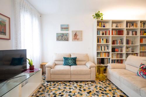 Stupendo Luxury Apartment Canal & Garden View