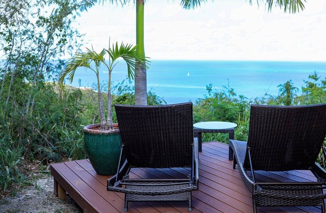 STX Villa La Brisa Guest Suite -Separate Entrance