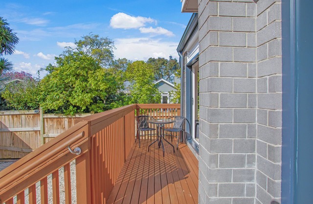 Style Serenity Townhouse with Parking