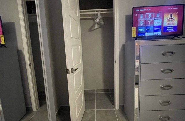 Stylish 2-bedroom unit