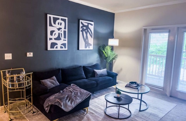Stylish 2 King BR Suite—Mins to