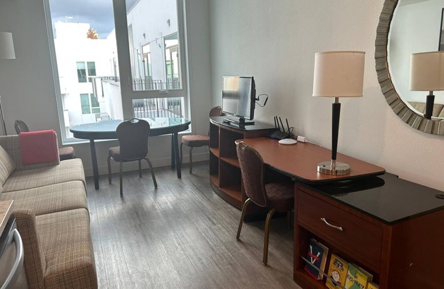 Stylish 2BR Boutique Apartment Prime Location with AC, Gym & WiFi