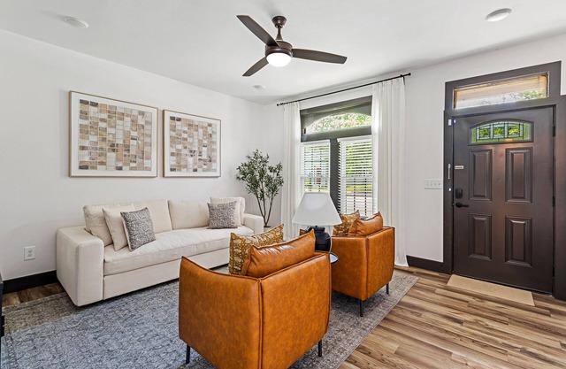 Modern Comfort Near Churchill Downs & Downtown