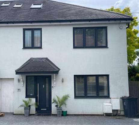 Stylish 3-Bed Executive Home Chislehurst, BR7