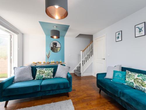 Stylish 3 Bed House For 5- City Central - Parking
