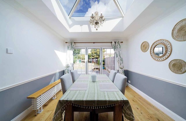 Stylish 3-Bedroom Bungalow in London