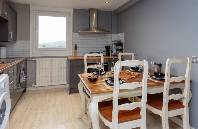 Apartamento-Diseñador-Baño Privado-Vista a la Ciudad