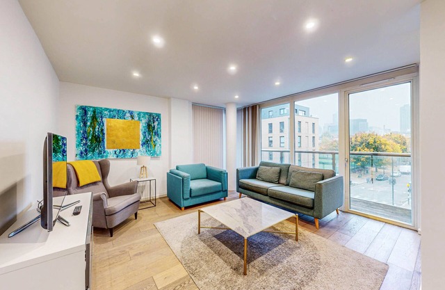 Stylish 3 Bedroom Apartment in the heart of Clerkenwell