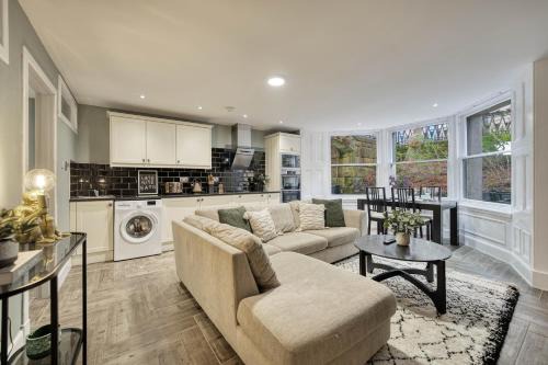 Stylish 3-Bedroom Apartment in Central Glasgow