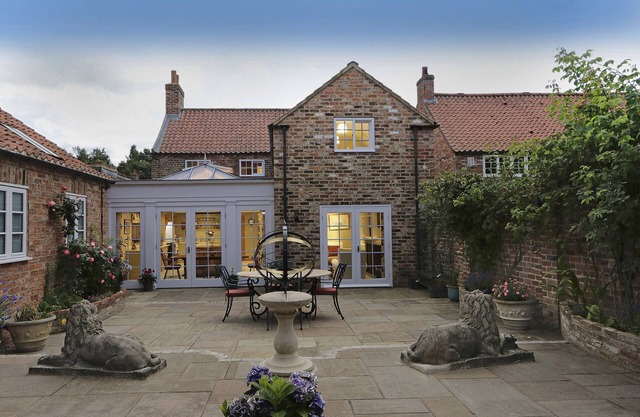 Stylish 3 bedroom holiday home near York