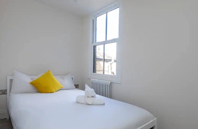 Stylish 3BD Maisonette with Garden in Homerton