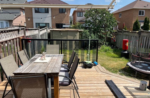 Stylish 3BR Home | Steps from Lisgar GO | Peaceful Suburb Stay