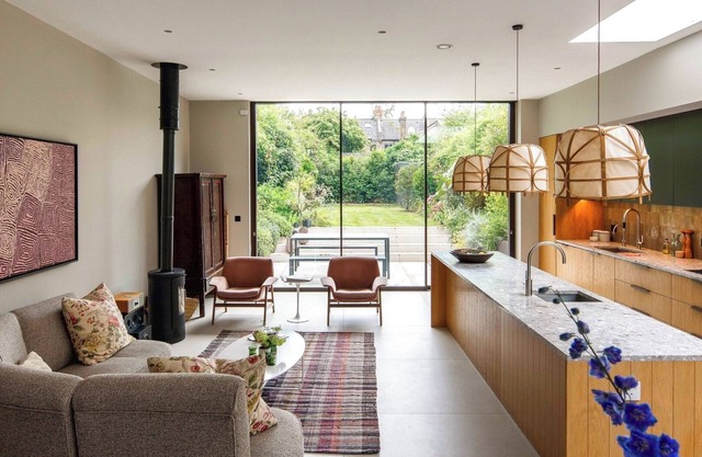 Stylish 4-Bedroom Home Near Notting Hill