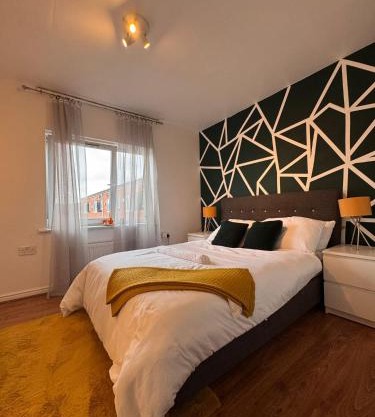 Stylish 4bd Townhouse - City Centre - O2 Apollo