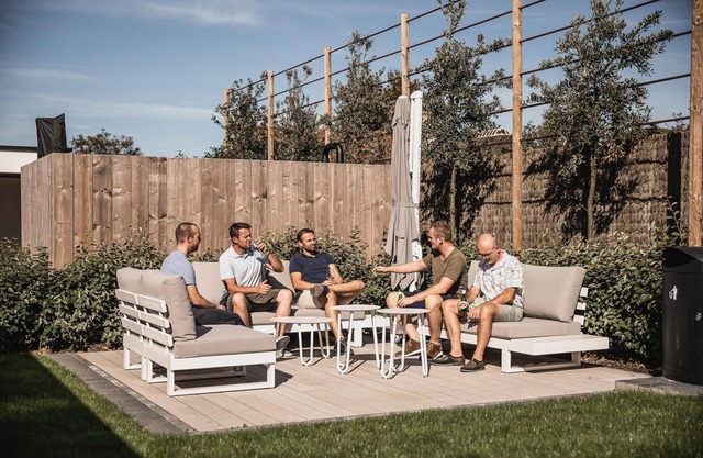 Stylish 8-person wellness villa ideally located between Bruges and the Belgian coast