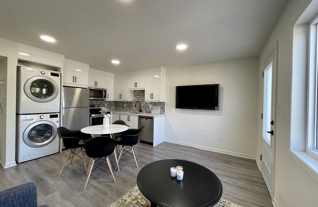 Stylish and Bright 3BR Loft W/ Balcony East York!
