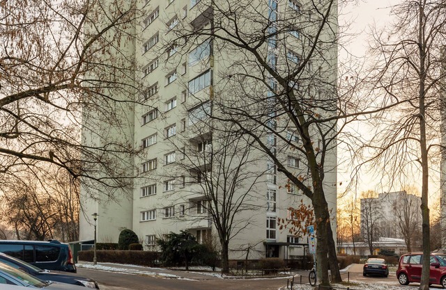 Stylish Apartment in Żoliborz by Renters