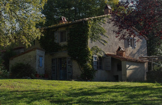 Elegante apartamento en una antigua casa de campo toscana