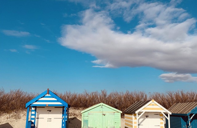 Elegante casa de playa en el pueblo de West Wittering como aparece en Living Etc mag