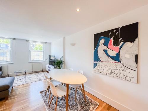 Stylish Camden Apartment K6
