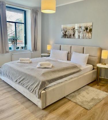 Stylish city apartment Dresden-Cotta with balcony
