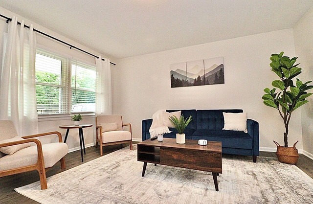 Stylish Comfort 3-bedroom house with WiFi, AC in beautiful Valdosta