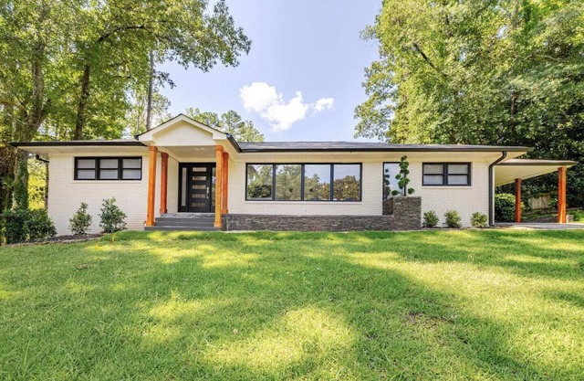 Stylish Comfort Modern Chef Kitchen 4 BR 2 Baths