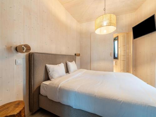 Stylish Cottage for Two