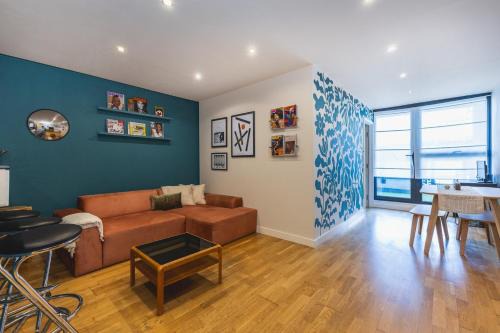 Stylish Deptford Flat with Private Terrace