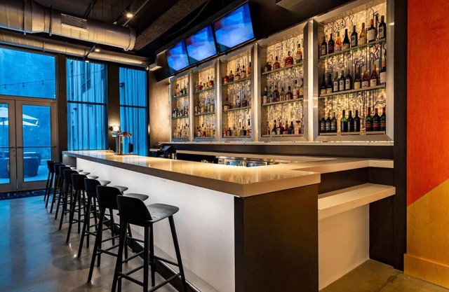 Stylish Downtown Stay Perfect for Group | Enjoy Access to Downtown Savannah