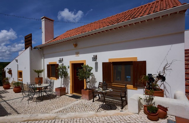 elegante casa con sala de sol fabulosas en Valle de 4 acres, a sólo 7 km de Obidos