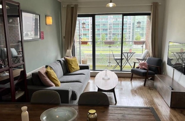 Stylish Flat With River View
