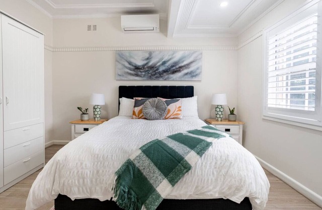3BR/1BT short walk to Wollongong Hospital