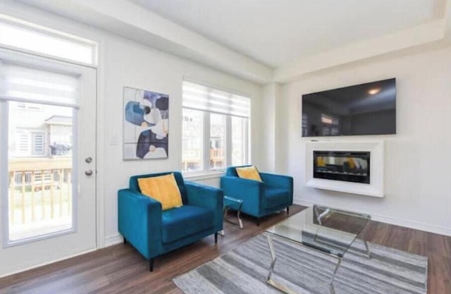 Stylish Home in Waterdown!