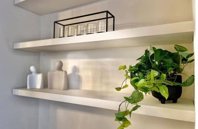 Stylish Hornchurch Home | Central Location & Parking | Greater London | Sleeps 6