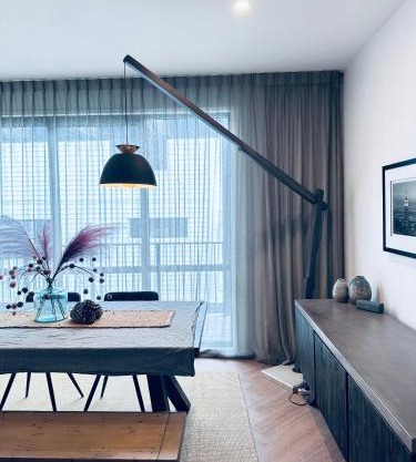 Stylish Industrial Holiday House in Pakuranga Free Wifi Netflix