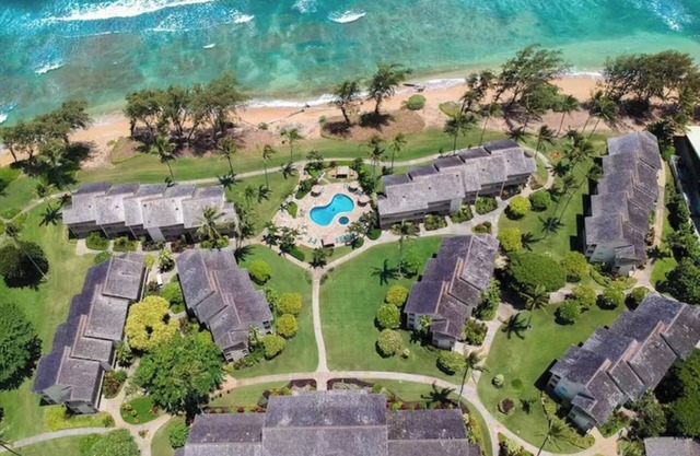 Stylish Kauai Condo on the Beach