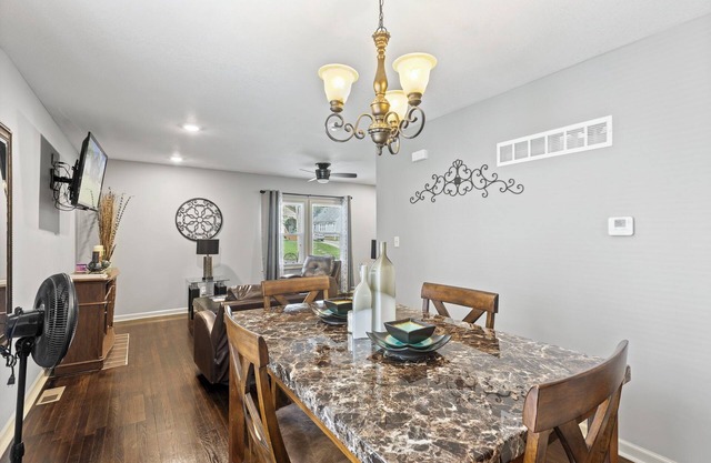 Charming 2-bedroom house Dynasty