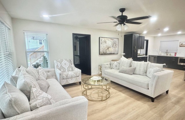 Stylish main-level home in historic downtown Brenham—walking distance to shops!