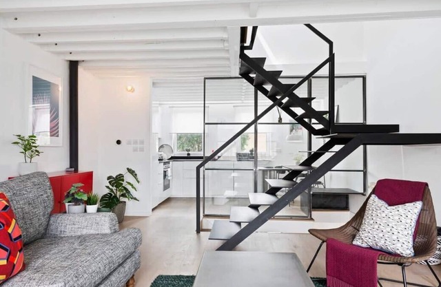 Stylish & Modern 2Bed Apt, 5m to Overground