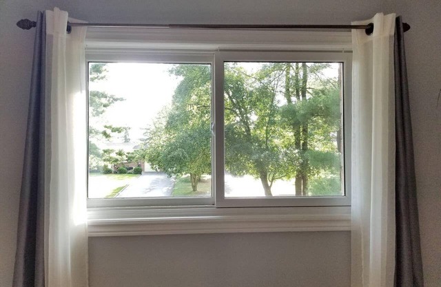 Elegante, moderno segundo piso privado Apt. En zona tranquila, cerca del lago Simcoe