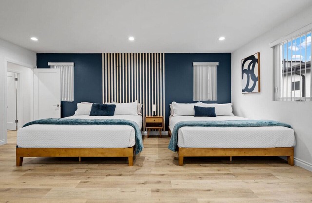 Stylish New home Near DTLA, Disneyland, SOFI