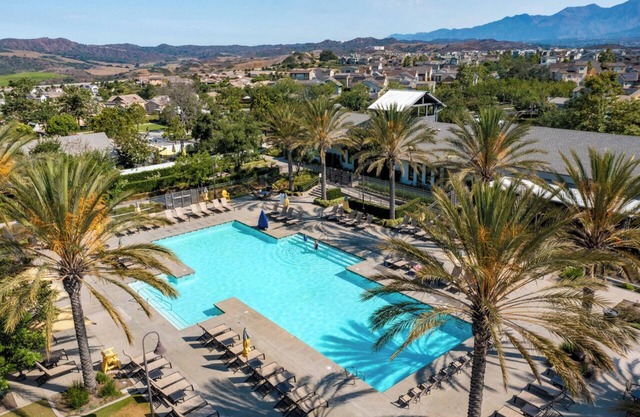 Stylish OC Getaway w/Loft, Backyard Fireplace, Near Dana Point & Laguna