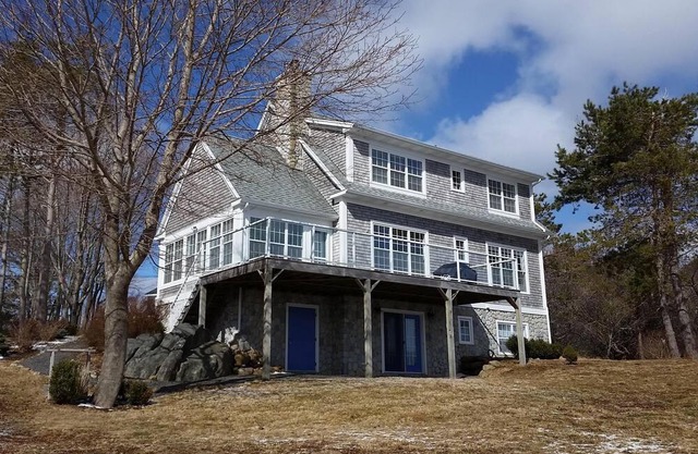 Elegante refugio frente al mar Cerca de Lunenburg