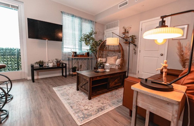 Stylish Pet Friendly Space w/ Balcony, Gym, Pool