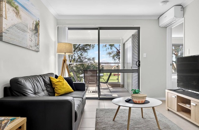 Stylish Rockingham Getaway 2BR Coastal Apartment
