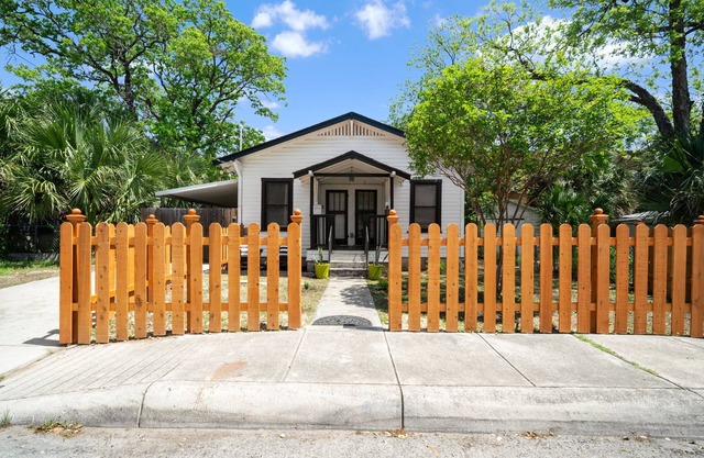 Esta acogedora casa- minutos del Pearl District, el centro, el aeropuerto,