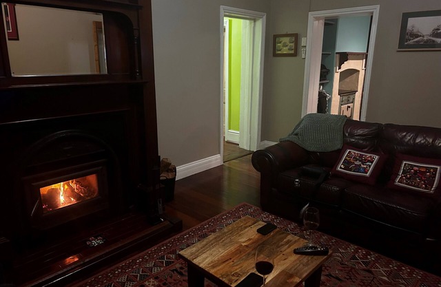 Stylish South Terrace House- only steps to Beach, Bars & restaurants