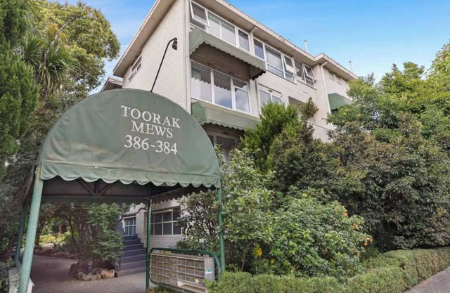 Stylish South Yarra Escape + Free Parking