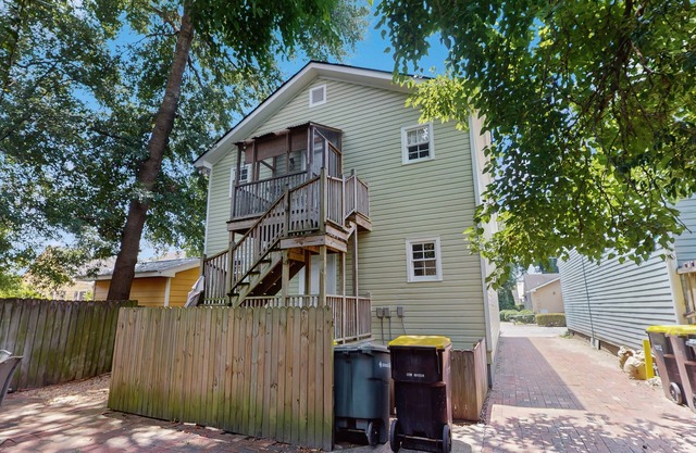 Stylish southern stay with two full homes in one, quaint backyard, and walkable